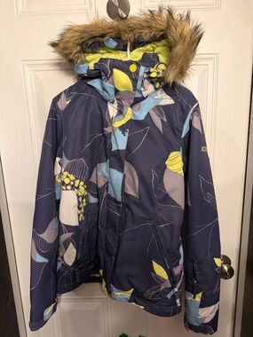 Roxy women’s Floral-Print Hooded Puffer Jacket in Navy, Yellow & Blue
